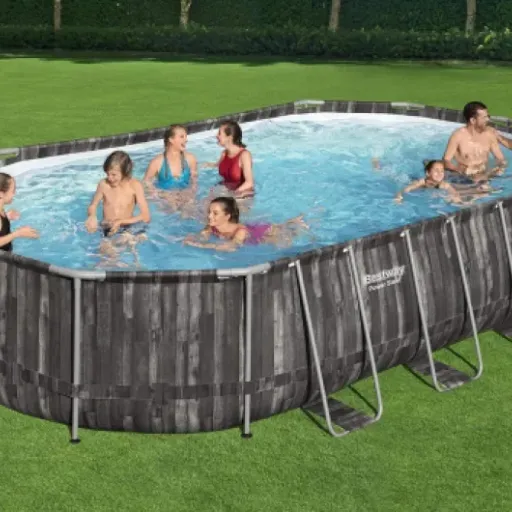 Test Piscine BESTWAY Hors Sol Ovale Power Steel décor Bois 6,10 m : la grande pataugeoire familiale qui fait le job sans être parfaite