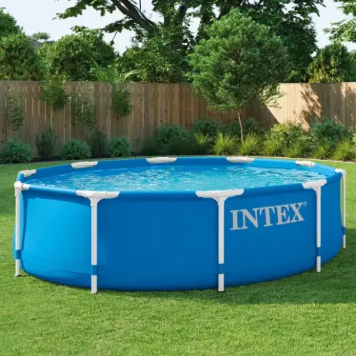 Test Intex Metal Frame 305 x 76 : la petite piscine familiale qui divise