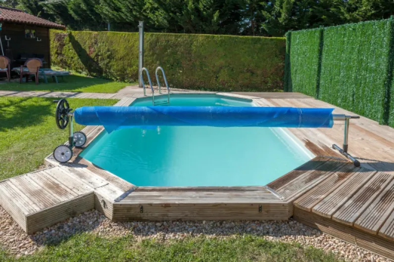 Gre 90171 - Enrouleur Télescopique pour Piscines Enterrées - Largeur Maximale 5,50 m, Aluminium Anodisé et Roues Pivotantes