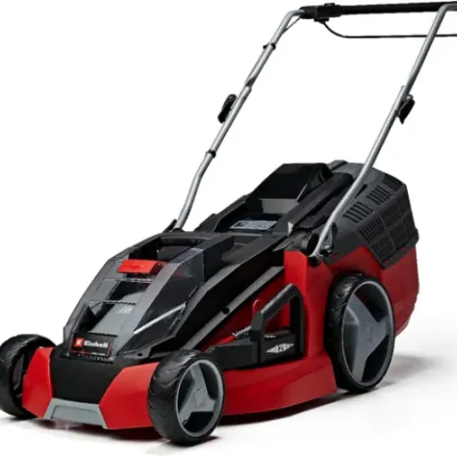 Avis Einhell GE-CM 43 Li M KIT : la tondeuse sans fil pour jardins moyens, efficace mais pas sans compromis