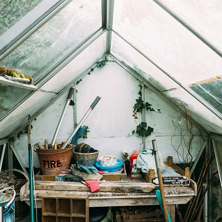 Les avantages d'une clôture en piquets de bois pour votre jardin