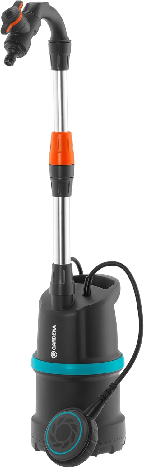 Pompe pour collecteur d’eau de pluie Gardena 4000/1 avec câble : pompe immergée avec filtre intégré, débit 4 000 l/h, vanne de régulation pour régler la quantité d’eau (1762-20) 4.000 l/h - avec câble