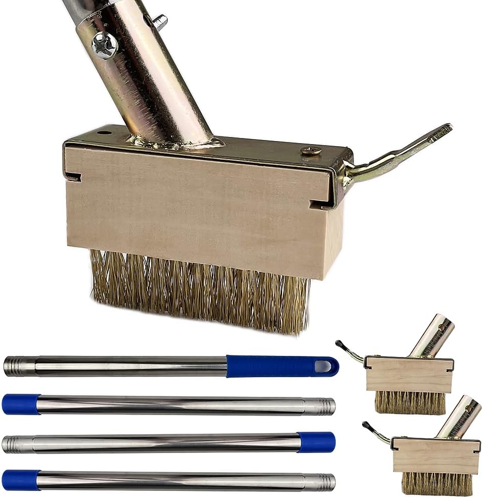 Brosse à Mauvaises Herbes avec Manche Télescopique(170cm), Outil de Désherbage avec Brosse Métallique et Grattoir à Lame, Enlever la Mousse des Paver Les Blocs, Allées (2 Têtes de Brosse)