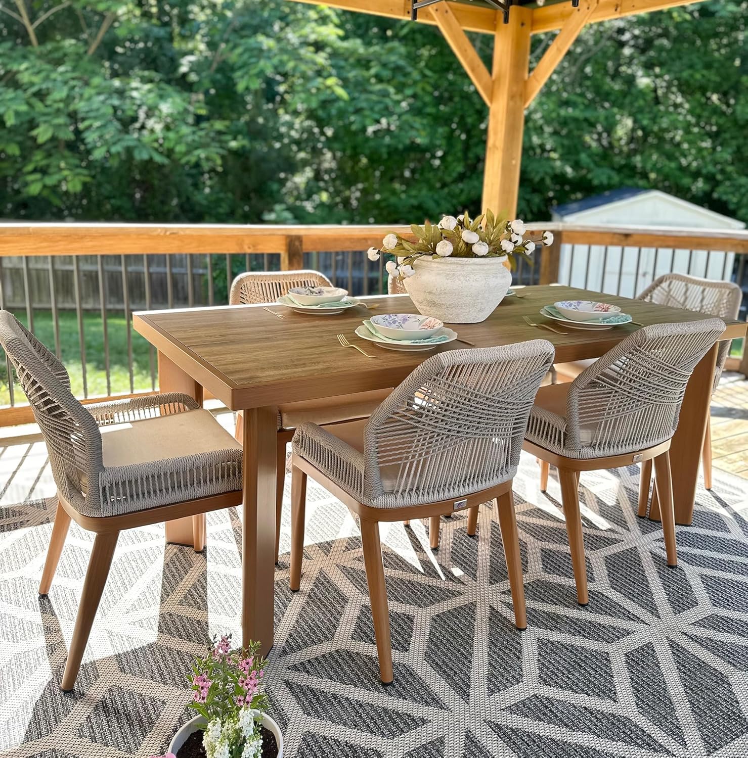 Salon de Jardin Exterieur pour 6 Personnes en Aluminium Aspect Teck, Mobilier de Jardin Ensemble Table Rectangulaire et Chaises en Rotin avec Coussins pour Pelouse, Bios Style Champêtre 7 Pièces Champêtre