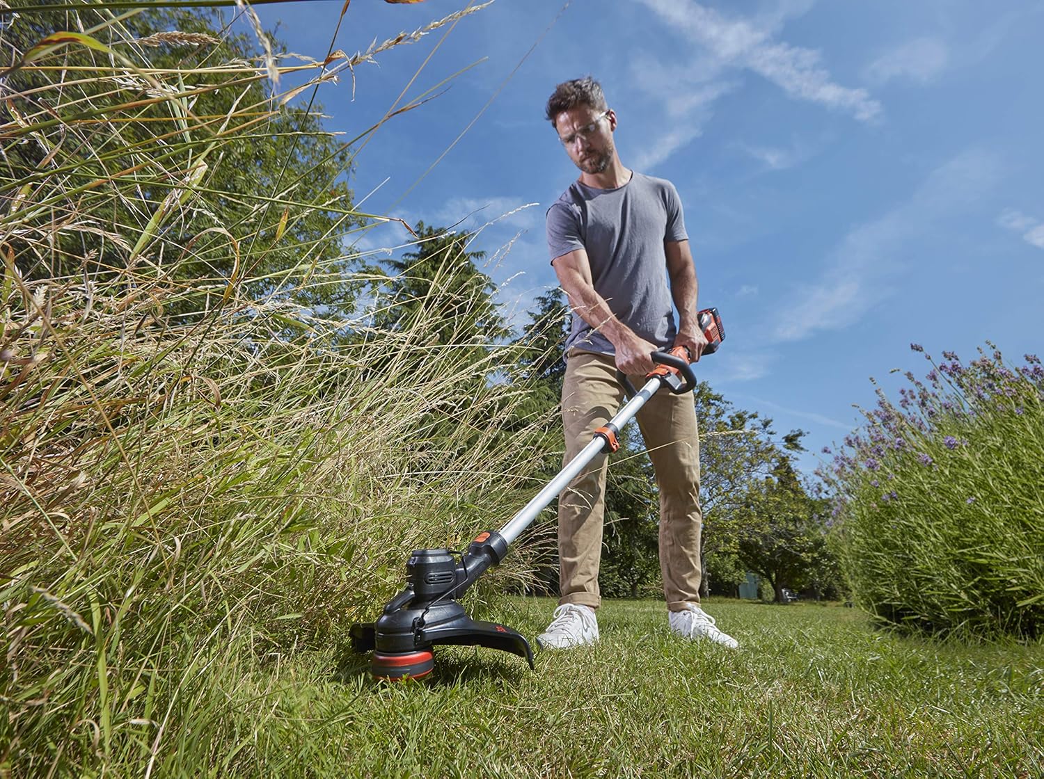 BLACK+DECKER Coupe-Bordures 33cm Sans Fil 36V 2,5 Ah POWERCOMMAND Tête Pivotante 180° - Tube Télescopique - 2 Poignées BCSTE636L1-QW