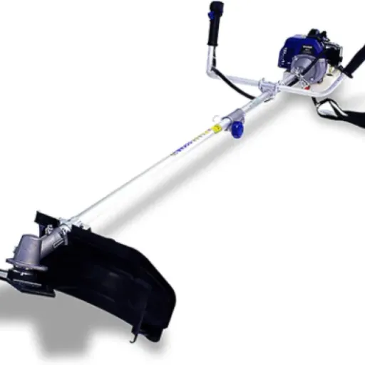 Test HYUNDAI HDBT32 : la débroussailleuse qui fait le job sans chichis