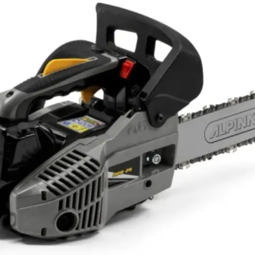 Test Alpina Tronçonneuse APR 25 : La tronçonneuse qui fait le job sans chichis