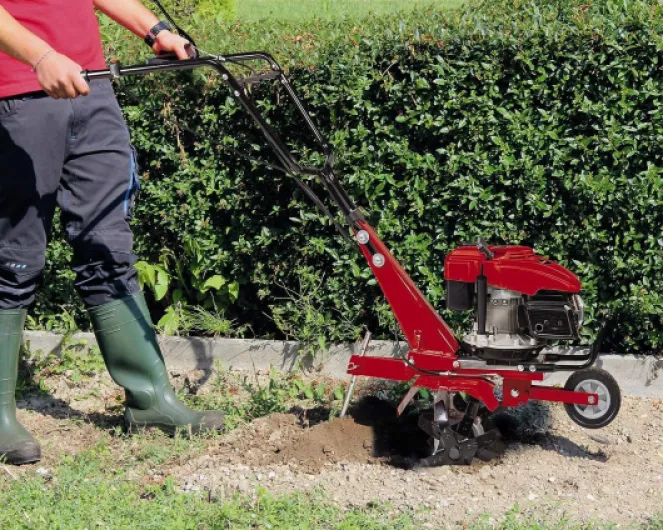 Motobineuse Thermique GC-MT 2236 (2.2 KW, Profondeur de Travail Jusqu’à 220 mm, Moteur 4 Temps) Largeur de travail - 36 cm