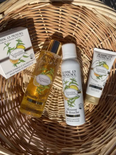 Savon Solide Corps & Mains - Parfum Verveine Agrumes - Nettoie, Adoucit & Parfume - 95% d'Ingrédients d'Origine Naturelle - Savon Fabriqué en Provence - 100 gr 100 g (Lot de 1)