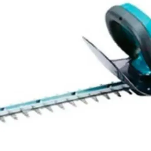 Test Makita DUH523Z : le taille-haies sans fil simple, léger et efficace pour l’entretien courant