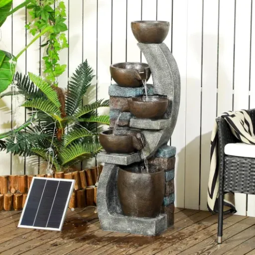 Test Outsunny Fontaine d'eau extérieure 5 niveaux : jolie dans le jardin, mais la technique suit pas toujours