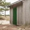 Aménager son jardin avec un cabanon en bois dans les Landes : tendances, matériaux et conseils pratiques